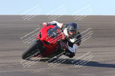 media/Feb-05-2023-SoCal Trackdays (Sun) [[b2340e6653]]/Bowl (10am)/